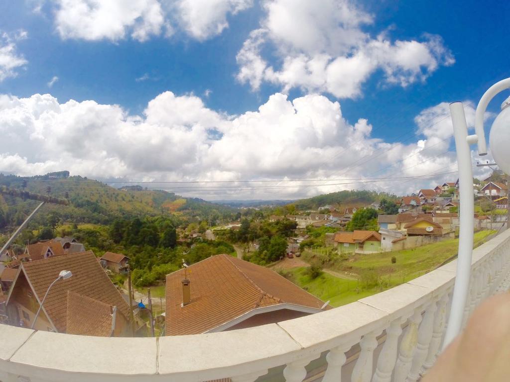 Pousada Das Rosas Campos do Jordao Exterior photo